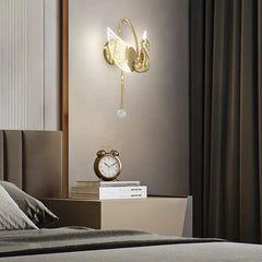 Applique decorativa LED dimmerabile a forma di cigno oro per camera da letto