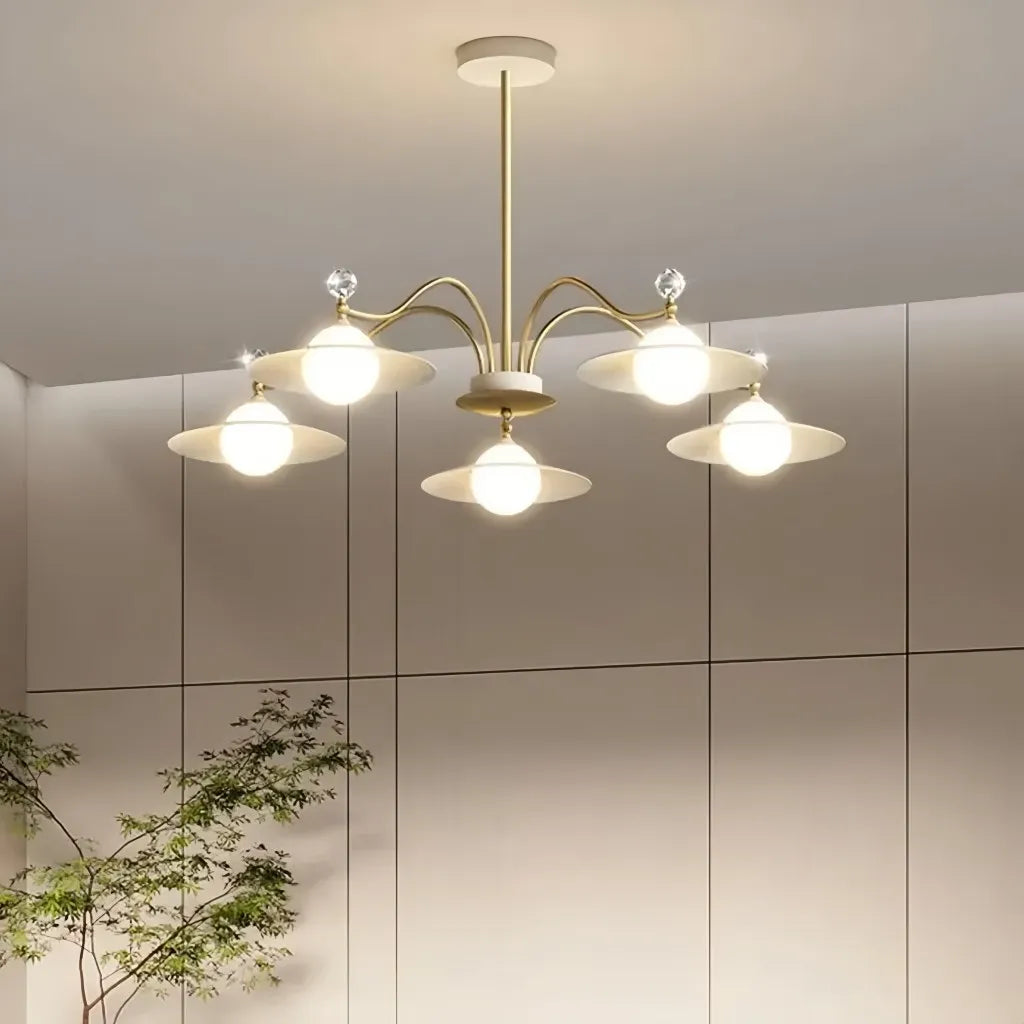 Lampadario moderno a bracci oro con sfere da soggiorno