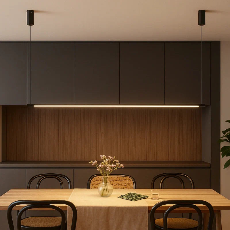 Lampadario moderno lineare a LED dimmerabile per sala da pranzo stile minimalista