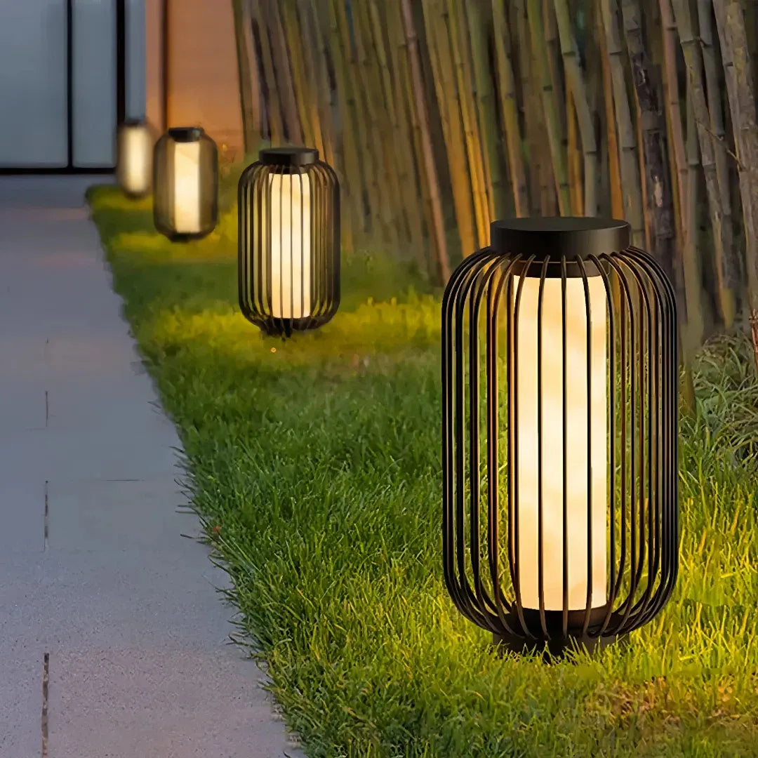 Lanterna esterna da giardino solare a LED nera in stile contemporaneo