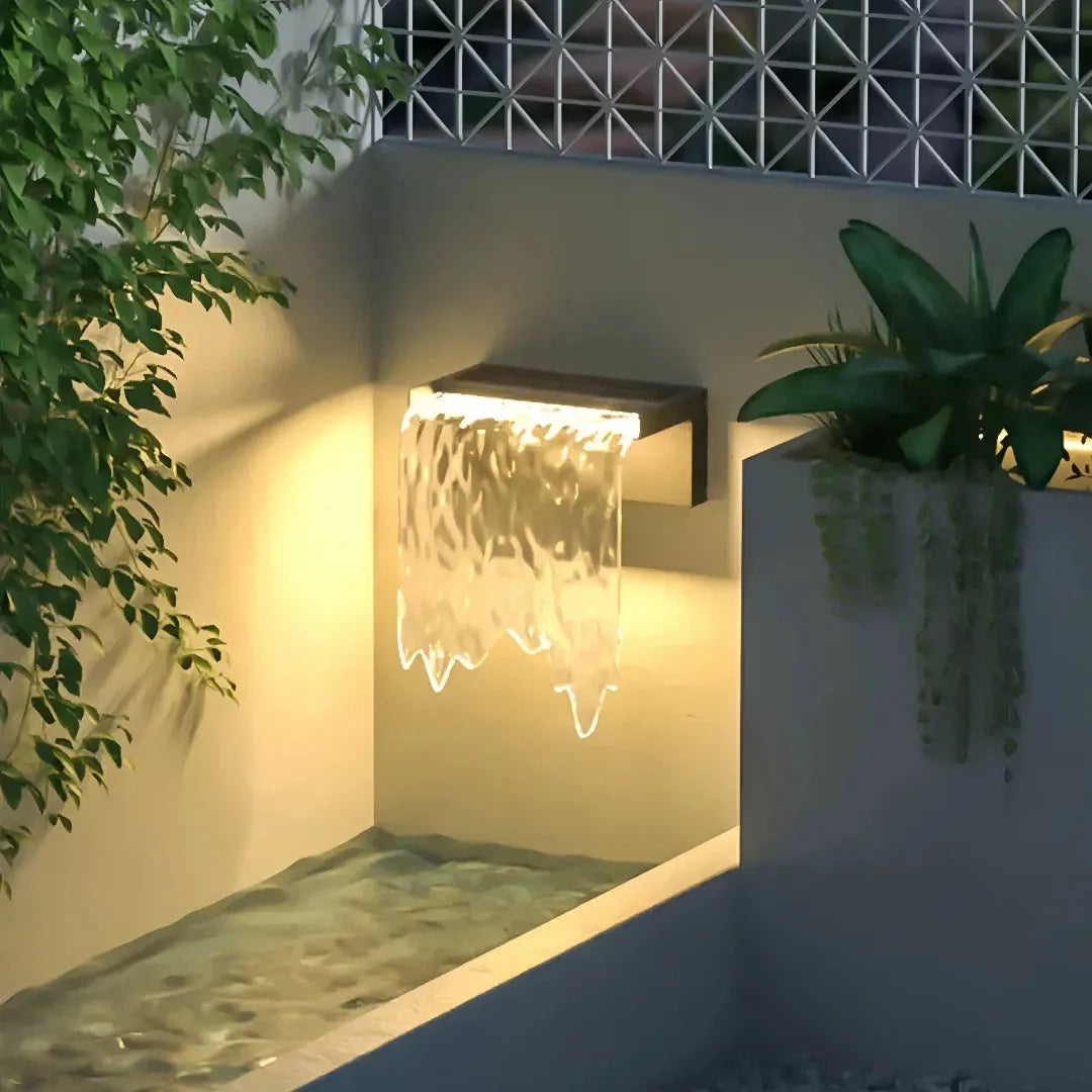 Applique da parete di design LED da esterno solare con effetto cascata per giardino