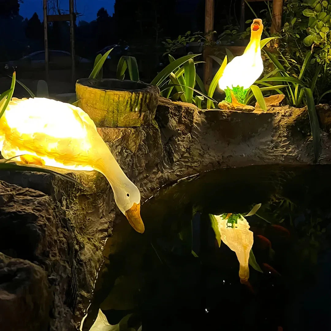 Lampada decorativa da giardino a forma di oca con pannello solare esterno e LED