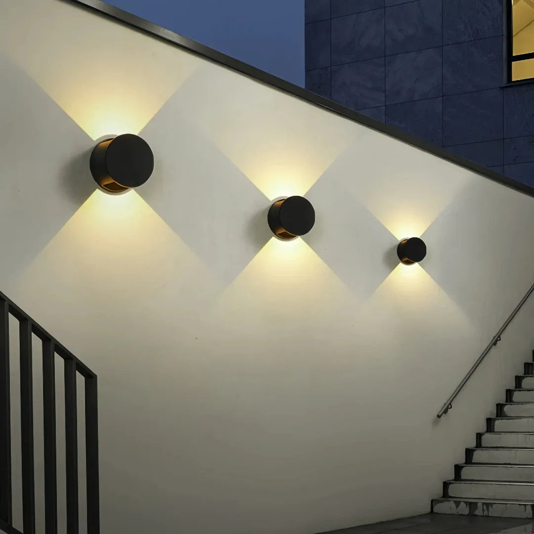 Applique a doppio fascio da esterno LED rotonda stile minimal per balcone