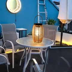 Lanterna da pavimento solare ovale in stile boho per giardino