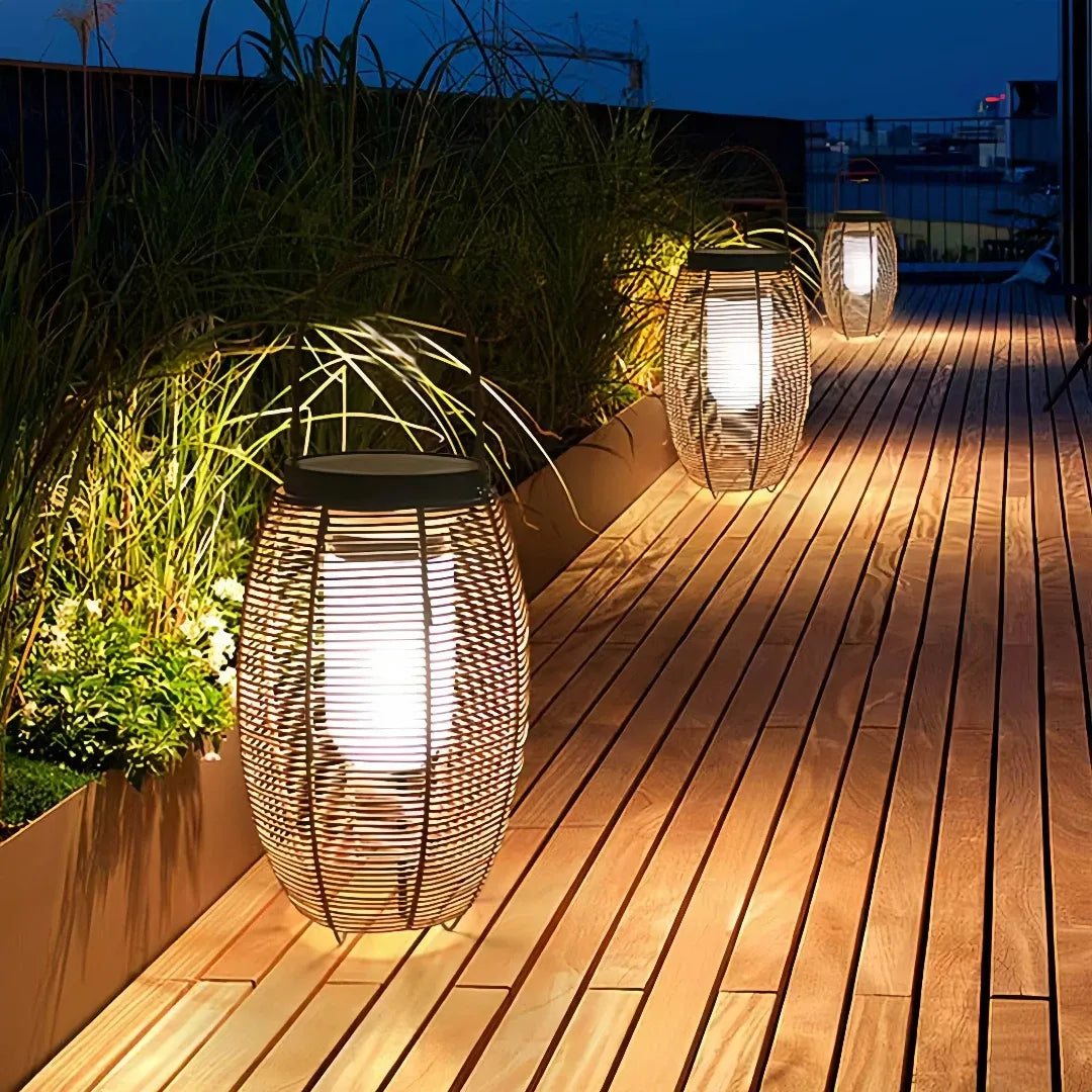 Lanterna da pavimento solare ovale in stile boho per giardino