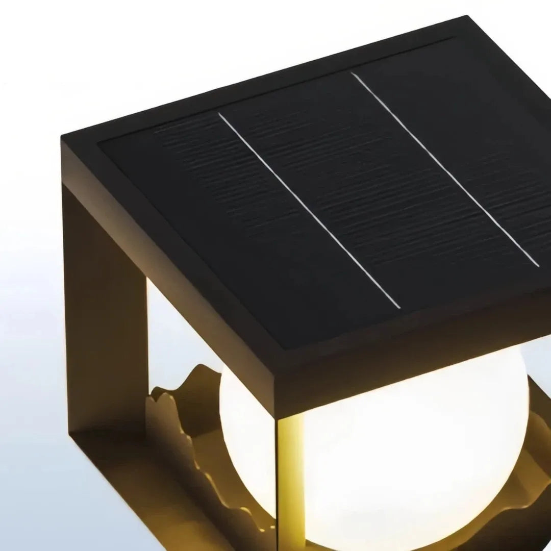 Lampada da pilastro solare a LED nera con motivo montano per giardino dal design moderno