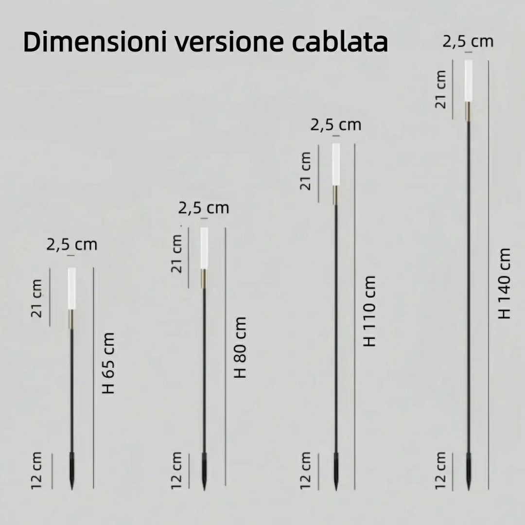 Paletti solari LED da giardino a stelo neri dal design minimalista set da 5