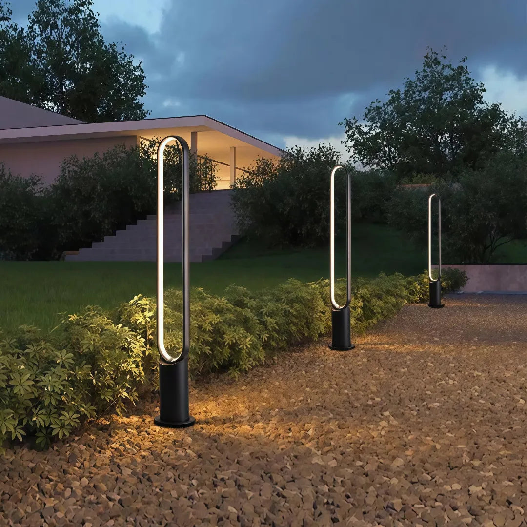 Paletto LED da giardino moderno nero con struttura ovale verticale