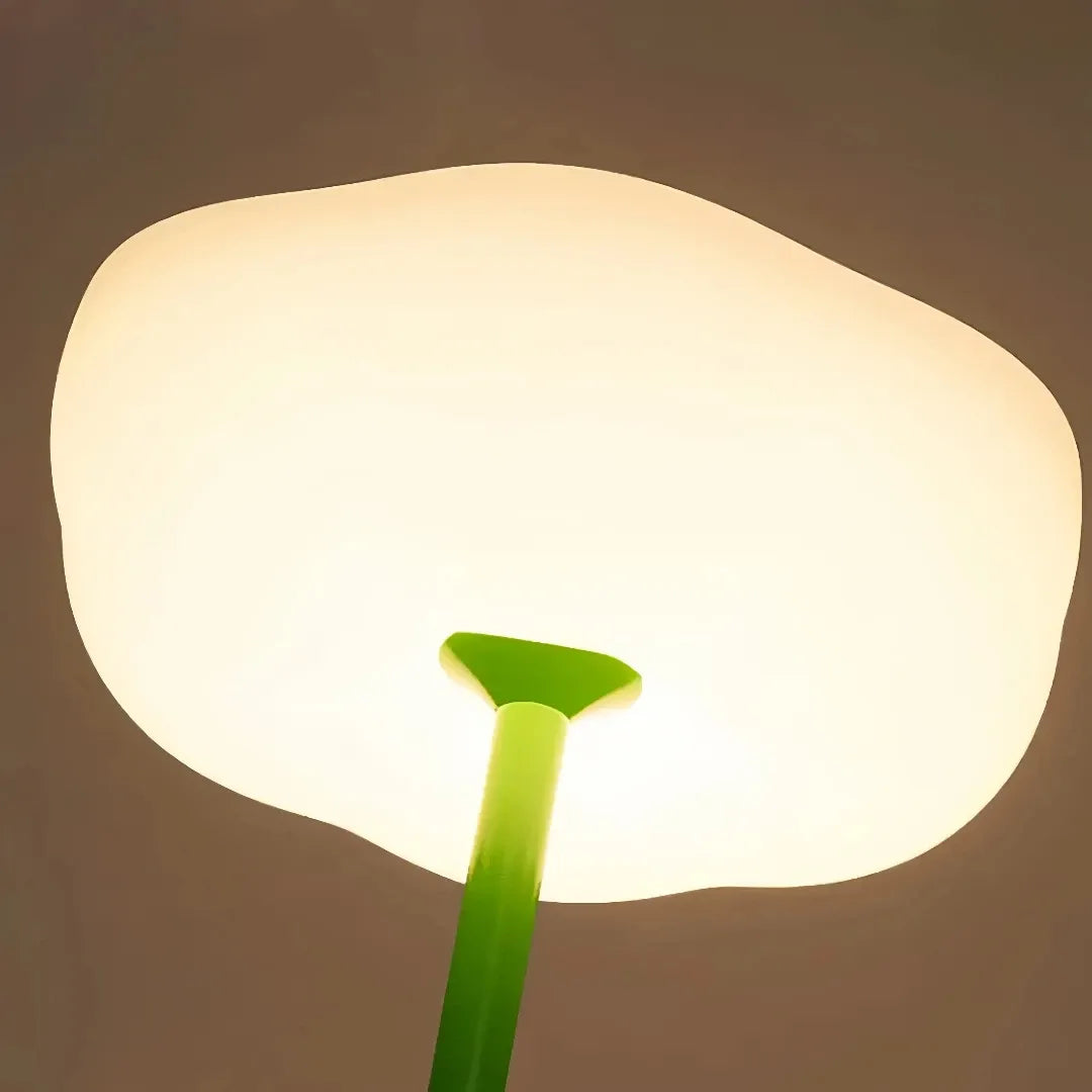 Lampada da terra per esterni senza fili e ricaricabile con LED dal design moderno