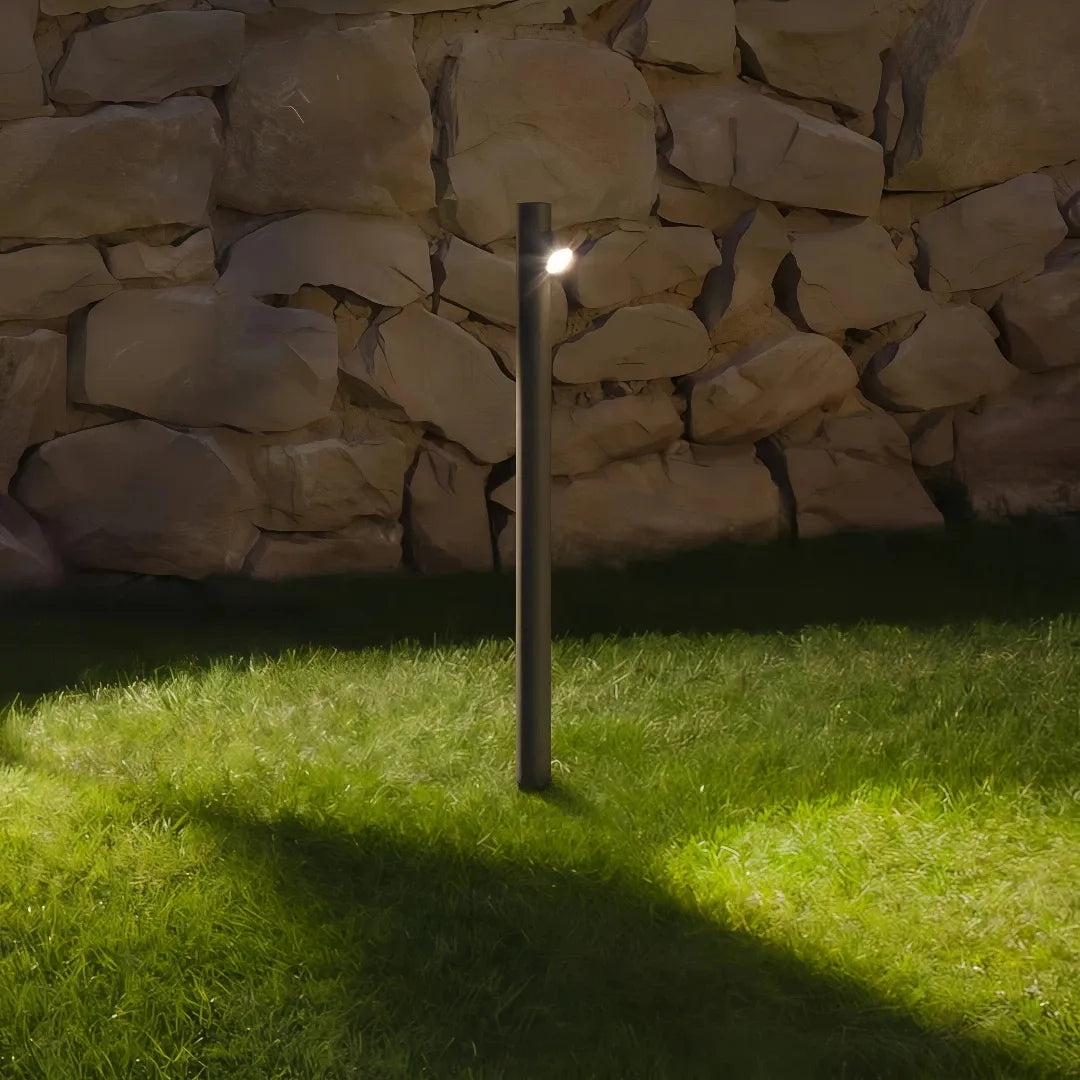 lampada da giardino a stelo LED minimal per terrazzo a forma di bambù