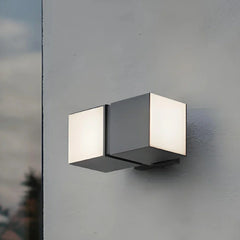 Applique da esterno cubo doppio LED orientabile in metallo nero stile moderno
