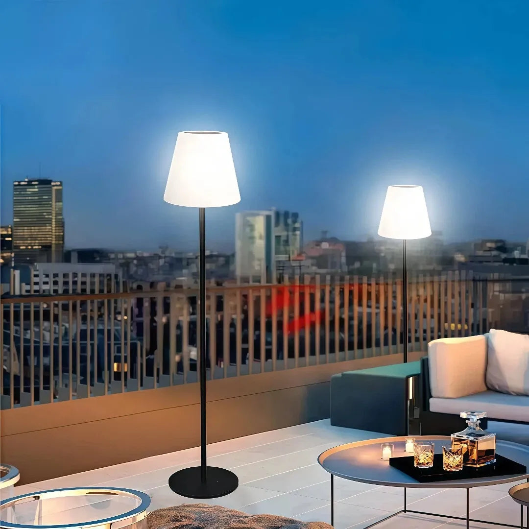 Lampada da terra per esterno ad altezza regolabile LED solare RGB telecomandato design minimal