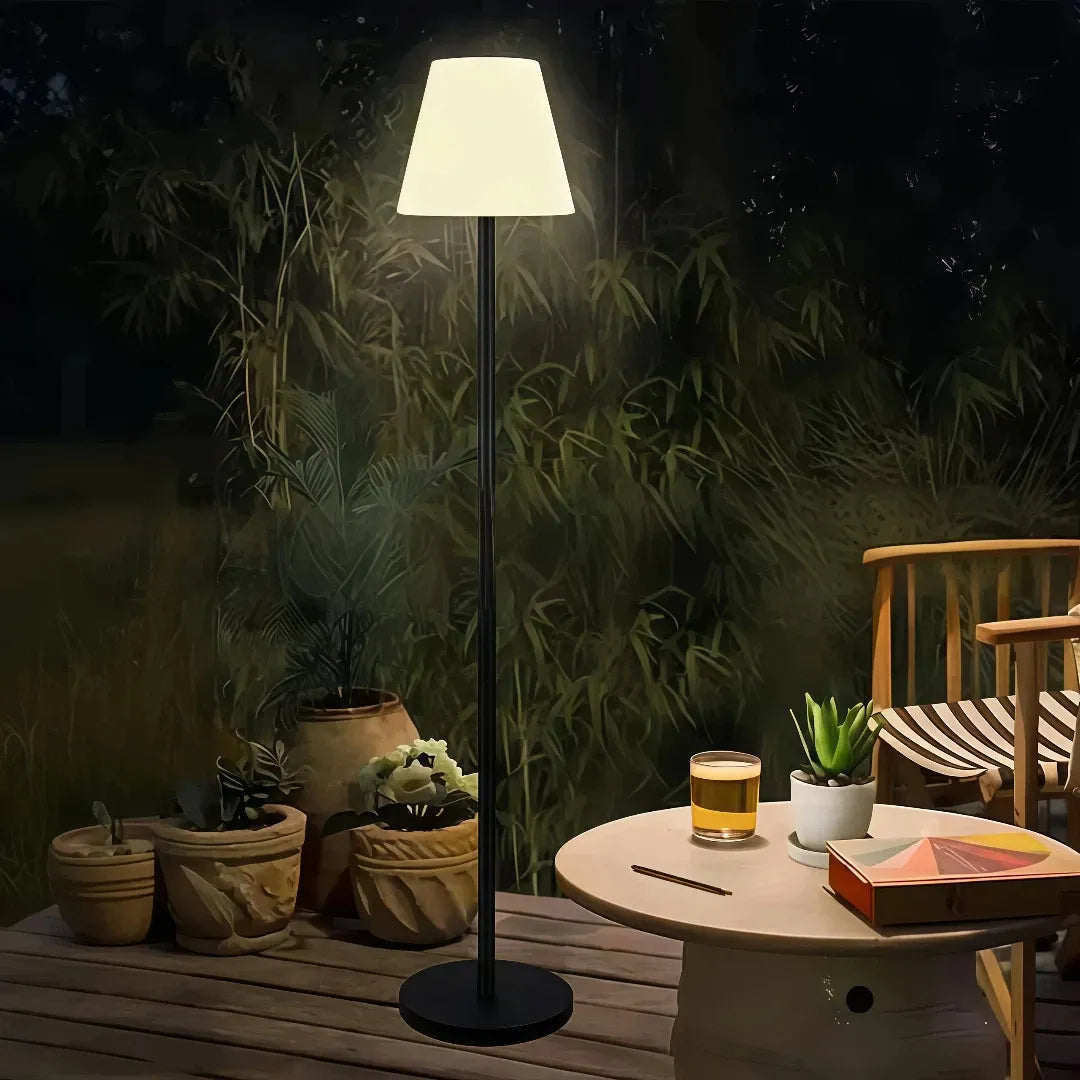 Lampada da terra per esterno ad altezza regolabile LED solare RGB telecomandato design minimal