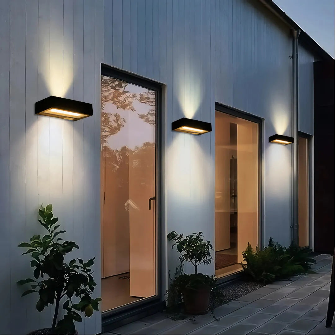 Applique LED solare da parete per esterno ad alta luminosità dal design minimalista rettangolare