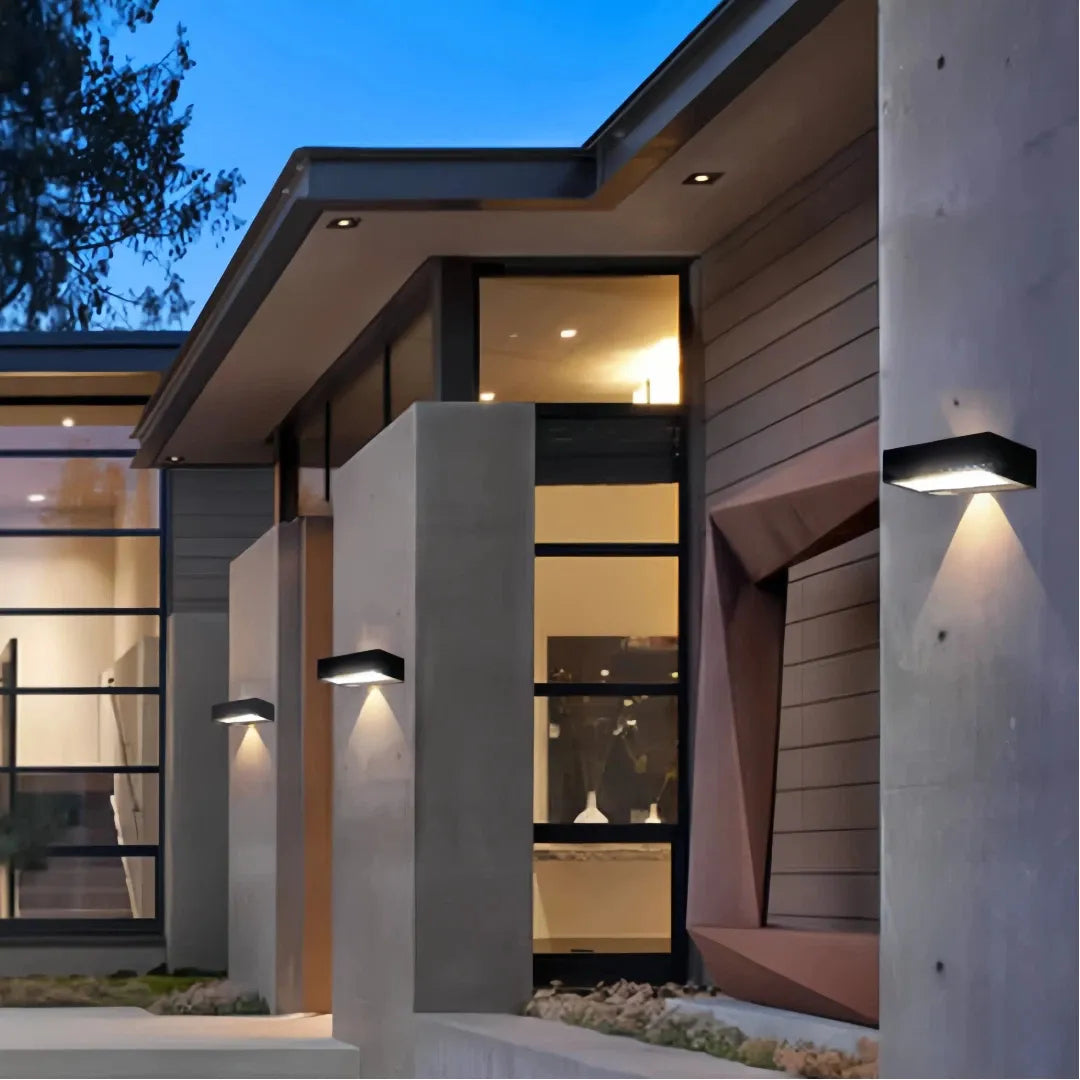 Applique LED solare da parete per esterno ad alta luminosità dal design minimalista rettangolare