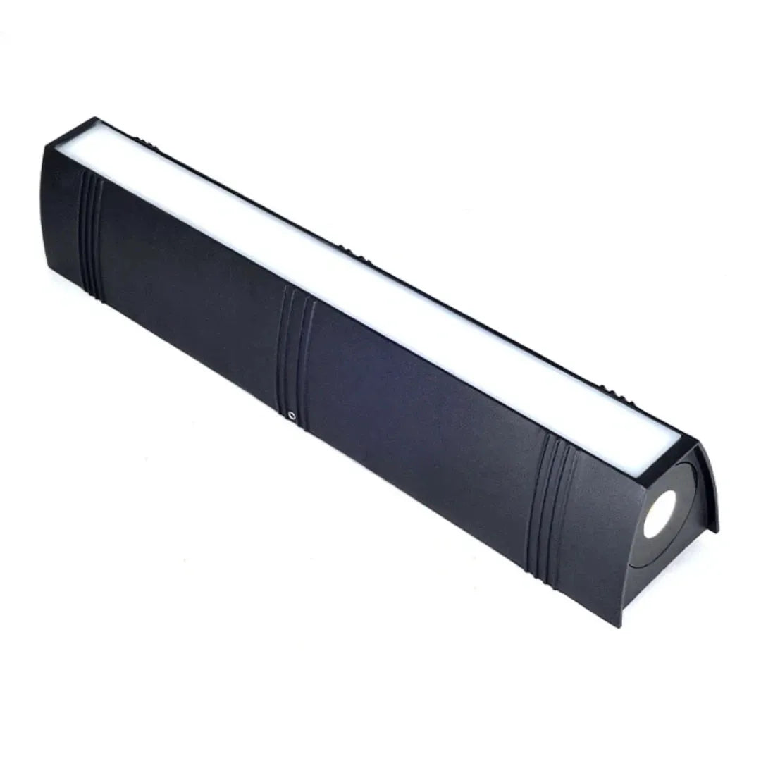 Applique doppio fascio da esterno LED dal design geometrico contemporaneo per portico