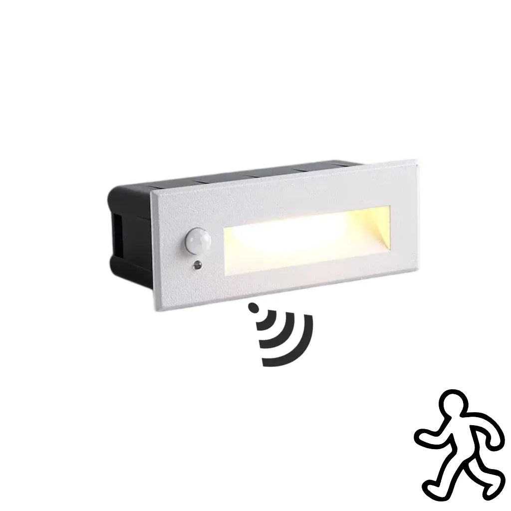 Segnapasso LED da incasso rettangolare per scale esterne con sensore di movimento