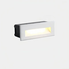 Segnapasso LED rettangolare da incasso per scale esterne in metallo minimalista