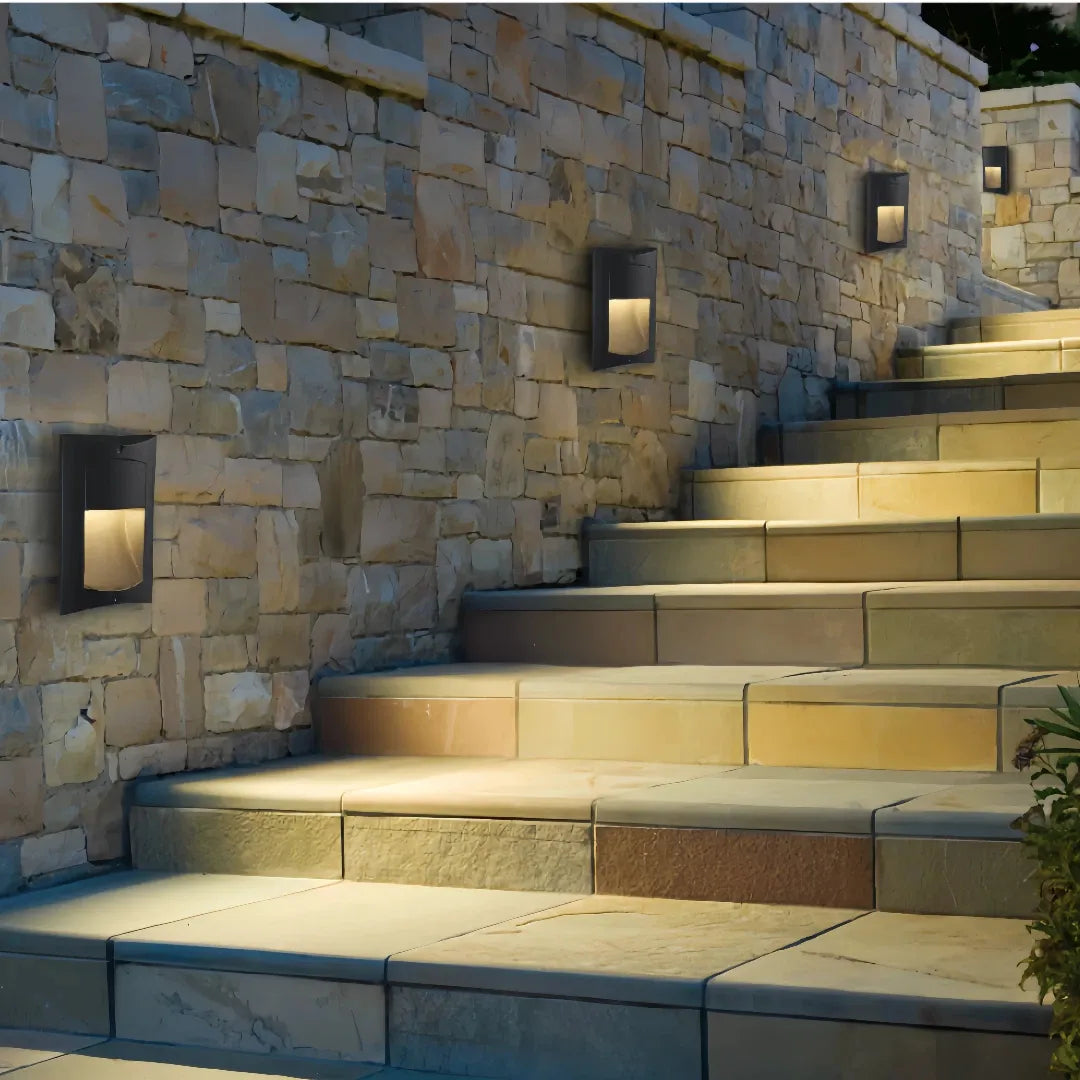 Segnapasso da incasso minimal LED rettangolare nero finitura opaca