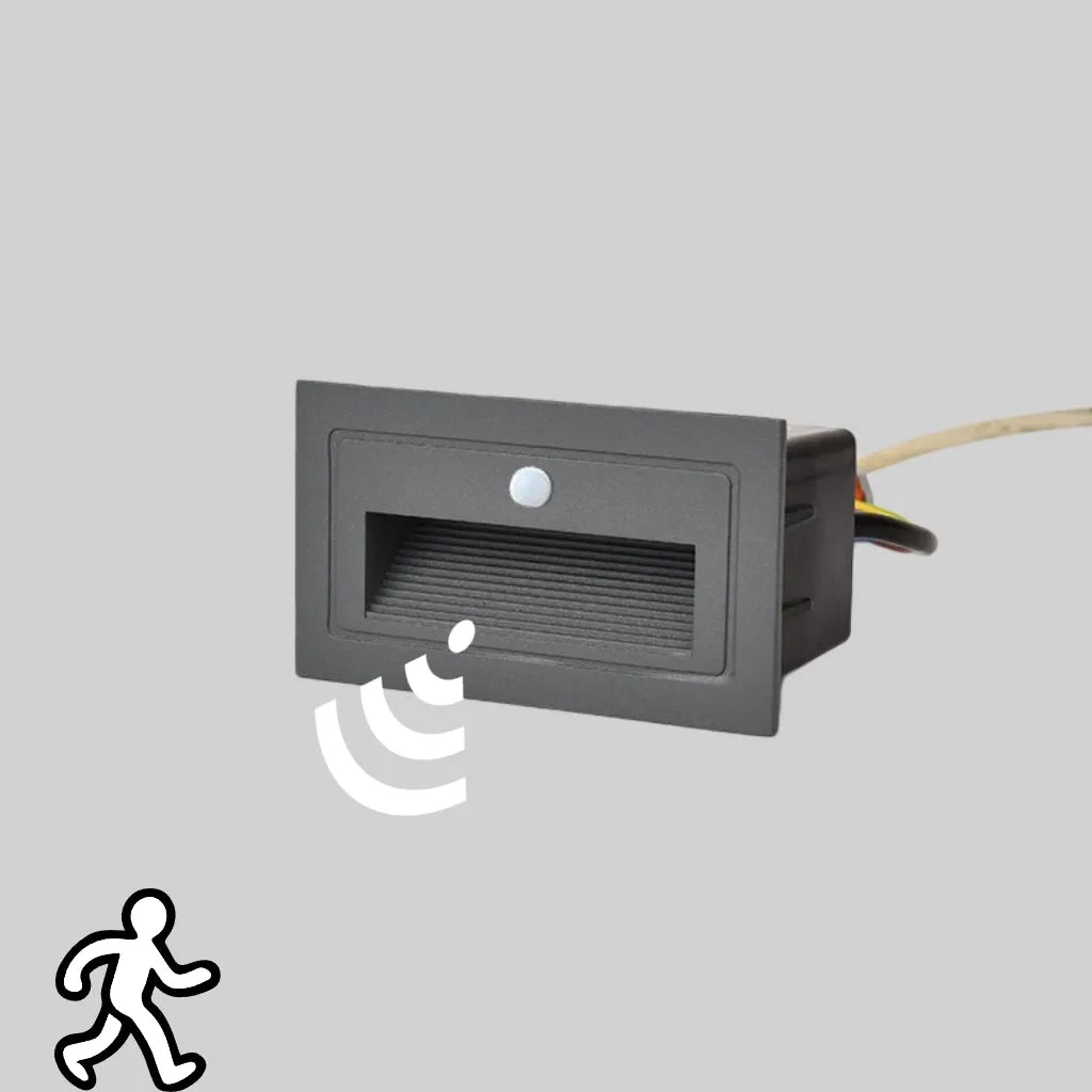 Applique da esterno a incasso con sensore di movimento LED in metallo rettangolare minimalista