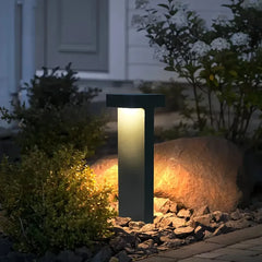 Paletto a LED da giardino minimalista in alluminio dal profilo verticale squadrato