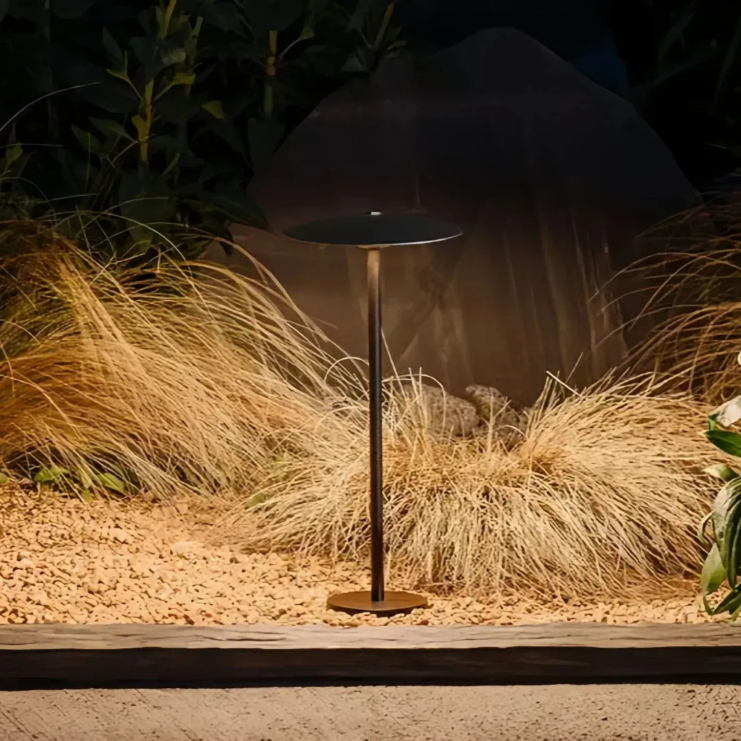 Paletto LED da giardino minimalista con testa piatta a forma di disco