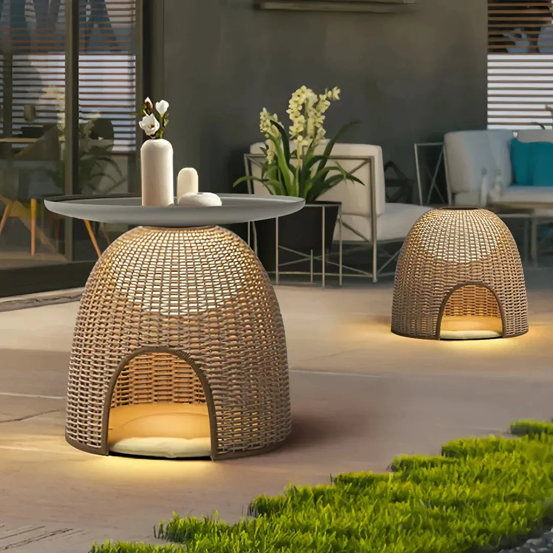 Lanterna da esterno solare a LED in rattan a cupola in stile naturale per terrazzo