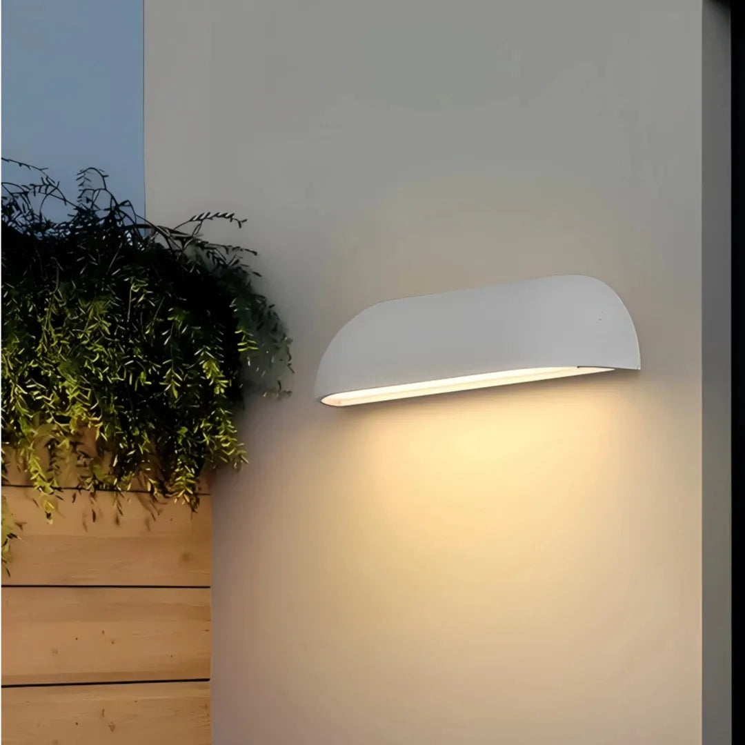 Applique da esterno per facciata in cemento dal design minimalista con LED