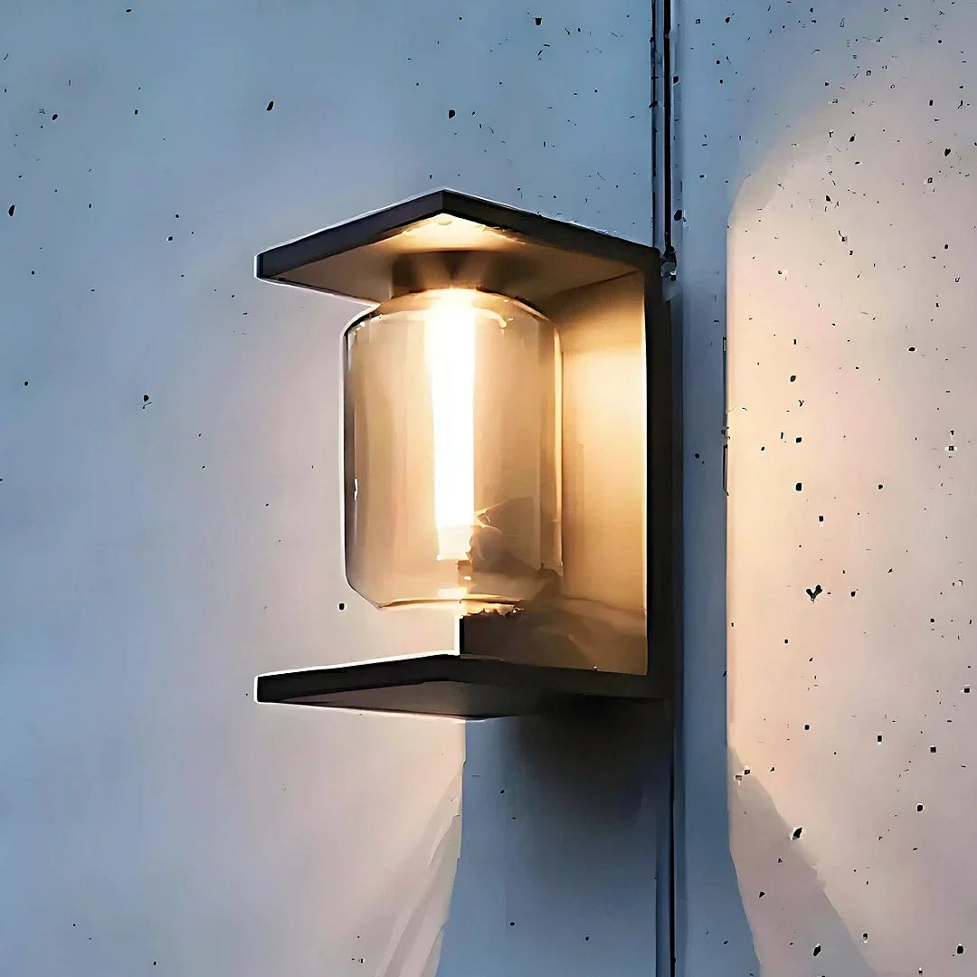 Applique da esterno in vetro con diffusore cilindrico LED dal design moderno