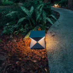 Lampada LED da esterno per terrazzo dal design moderno geometrico