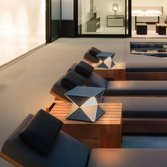 Lampada LED da esterno per terrazzo dal design moderno geometrico