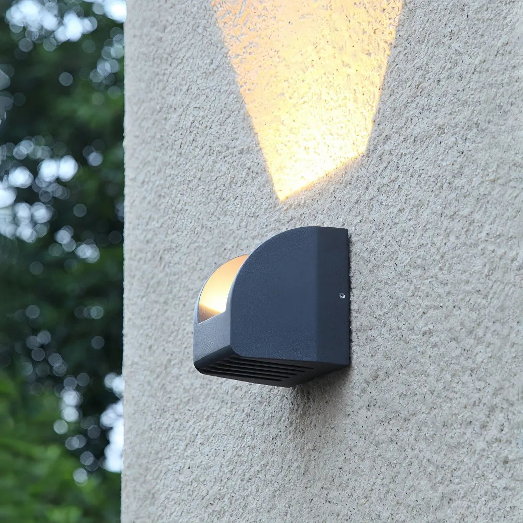 Applique da esterno LED bidirezionale nera dal design moderno