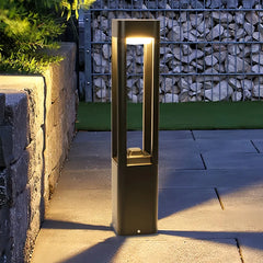 Paletto LED da giardino dal design moderno a profilo geometrico nero