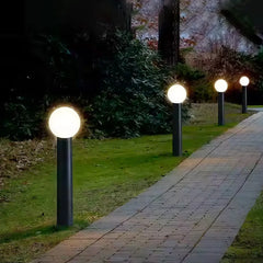 Paletto LED da giardino con diffusore sferico dal design moderno
