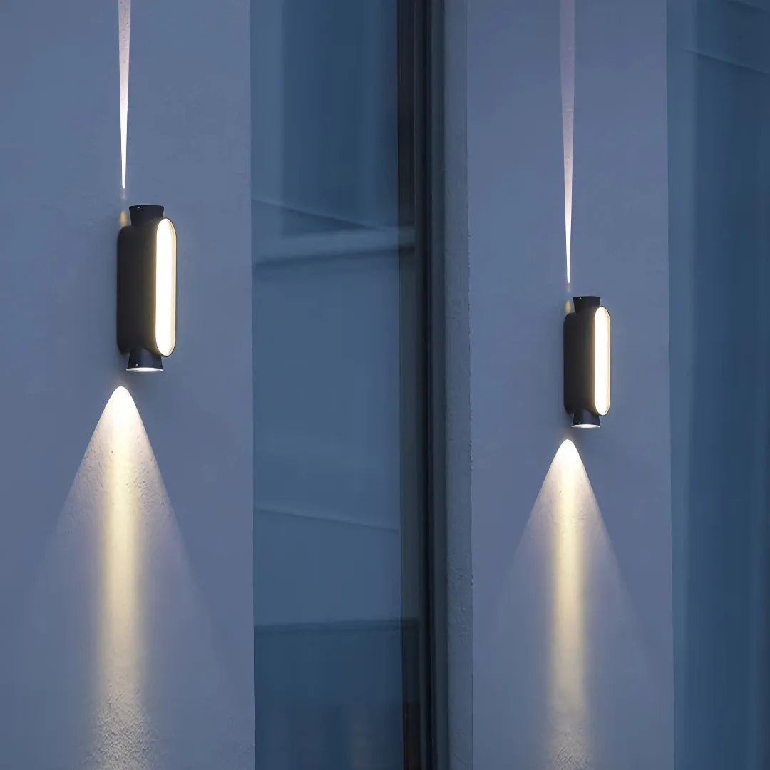 Applique esterna moderna a LED con tripla emissione luminosa nera per portico