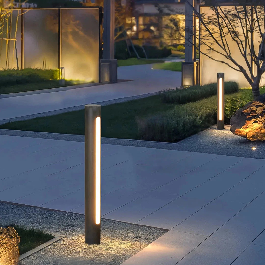Paletto LED da giardino cilindrico minimal a emissione monolaterale verticale