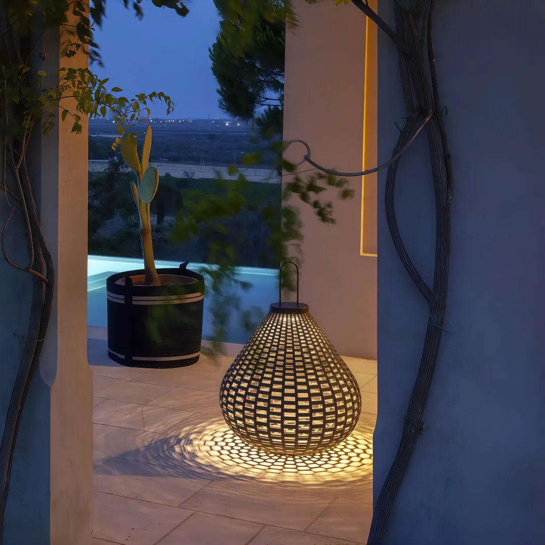 Lampada da esterno portatile LED ricaricabile in stile Bauhaus a lanterna per terrazzo