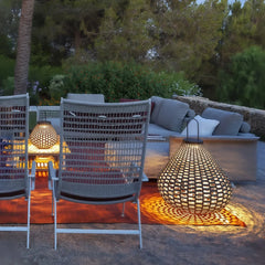 Lampada da esterno portatile LED ricaricabile in stile Bauhaus a lanterna per terrazzo