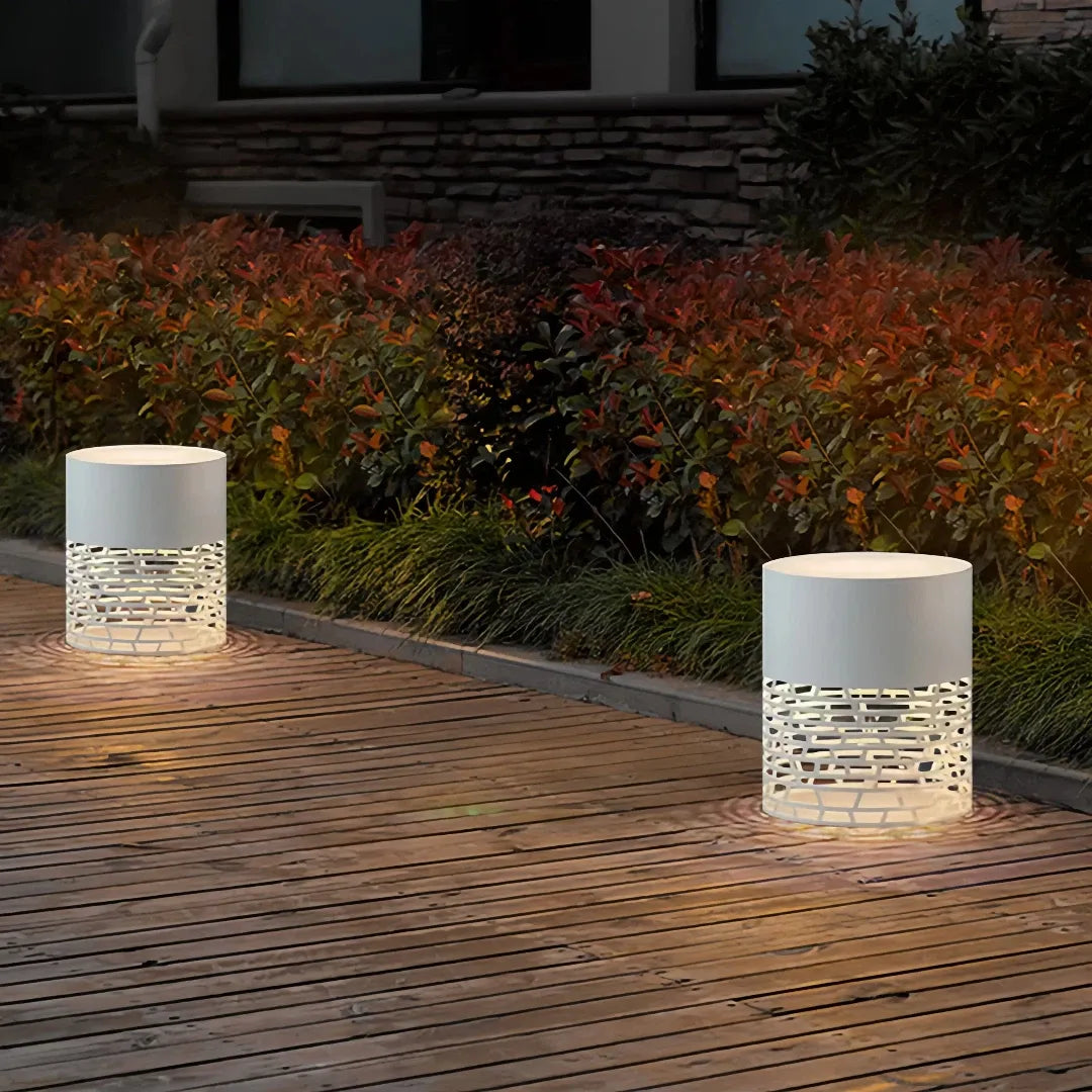 Lampada da pavimento per esterno cilindrica a LED dal design moderno