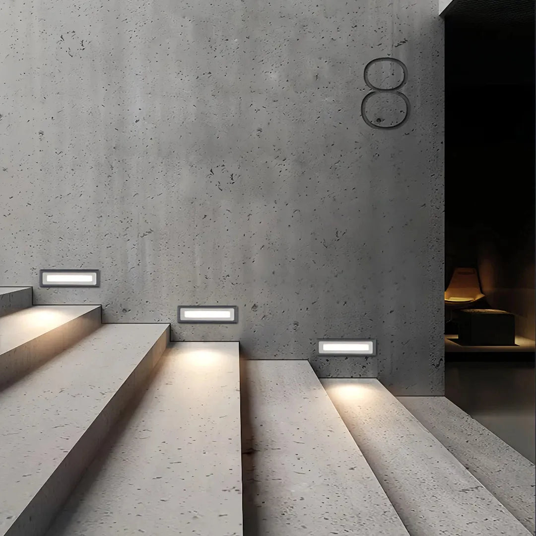 Segnapasso da incasso minimal LED rettangolare finitura grigio opaco