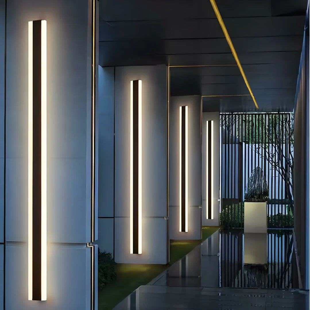 Applique barra da esterno LED con sensore di movimento minimal in metallo nero