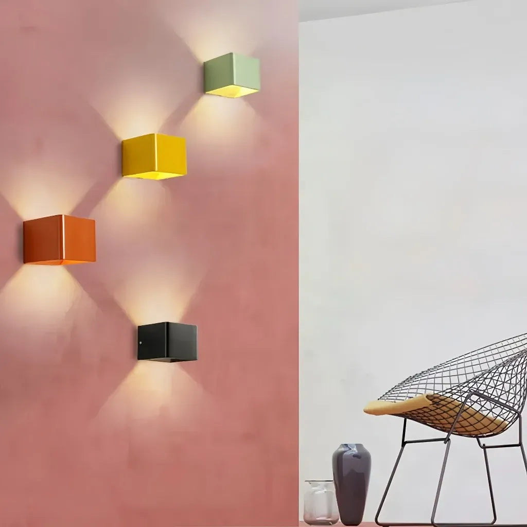 Applique da parete cubica minimalista a LED in metallo per soggiorno