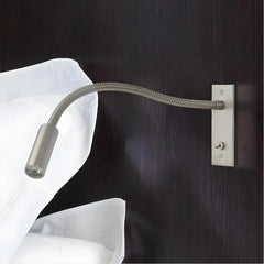 Lampada da lettura a parete orientabile a LED dal design minimalista per comodino