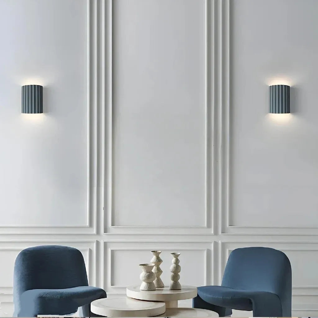 Applique da parete interna di design contemporaneo a mezzo cilindro scanalato per soggiorno