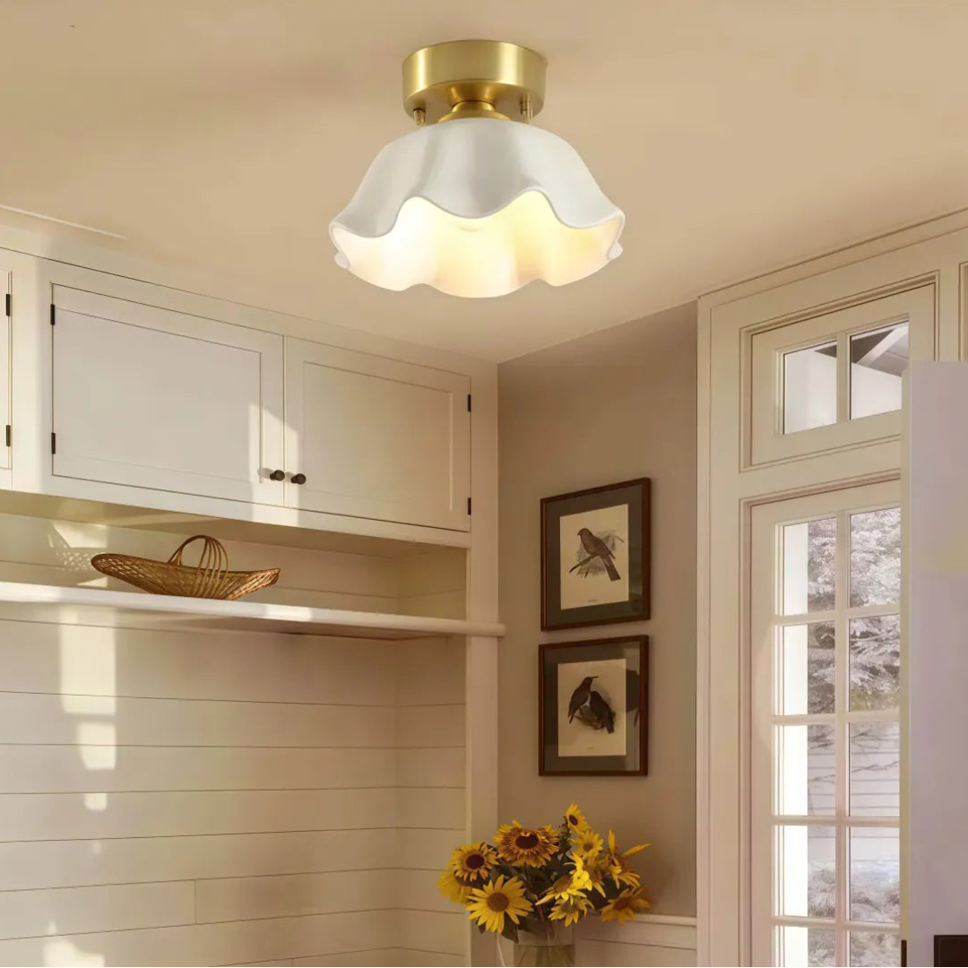 Plafoniera da corridoio stile mid-century dimmerabile in ottone e vetro opale