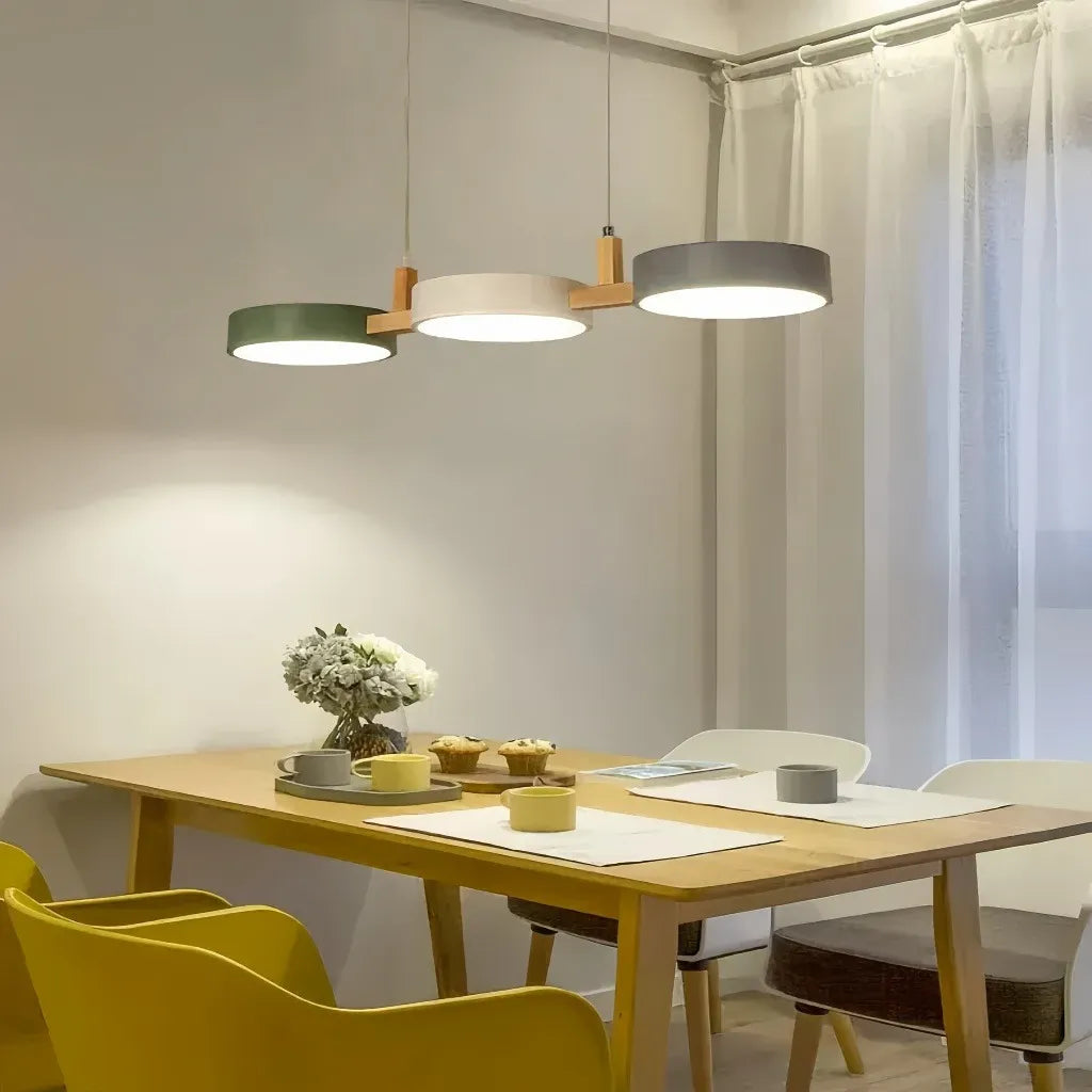 Lampadario a tre luci LED per cucina in stile nordico in metallo con diffusori rotondi dimmerabile