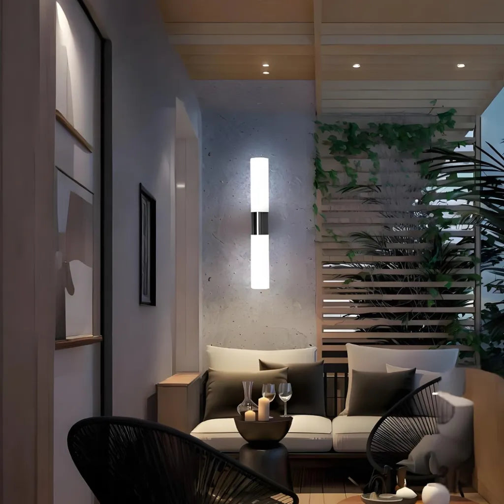 Applique LED da bagno con diffusore tubolare in vetro dimmerabile IP44