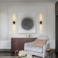 Applique art déco contemporanea in ottone e vetro dimmerabile dalla forma cilindrica per soggiorno