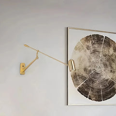 Applique a braccio lungo minimal vintage con braccio articolato orientabile e dimmerabile per soggiorno