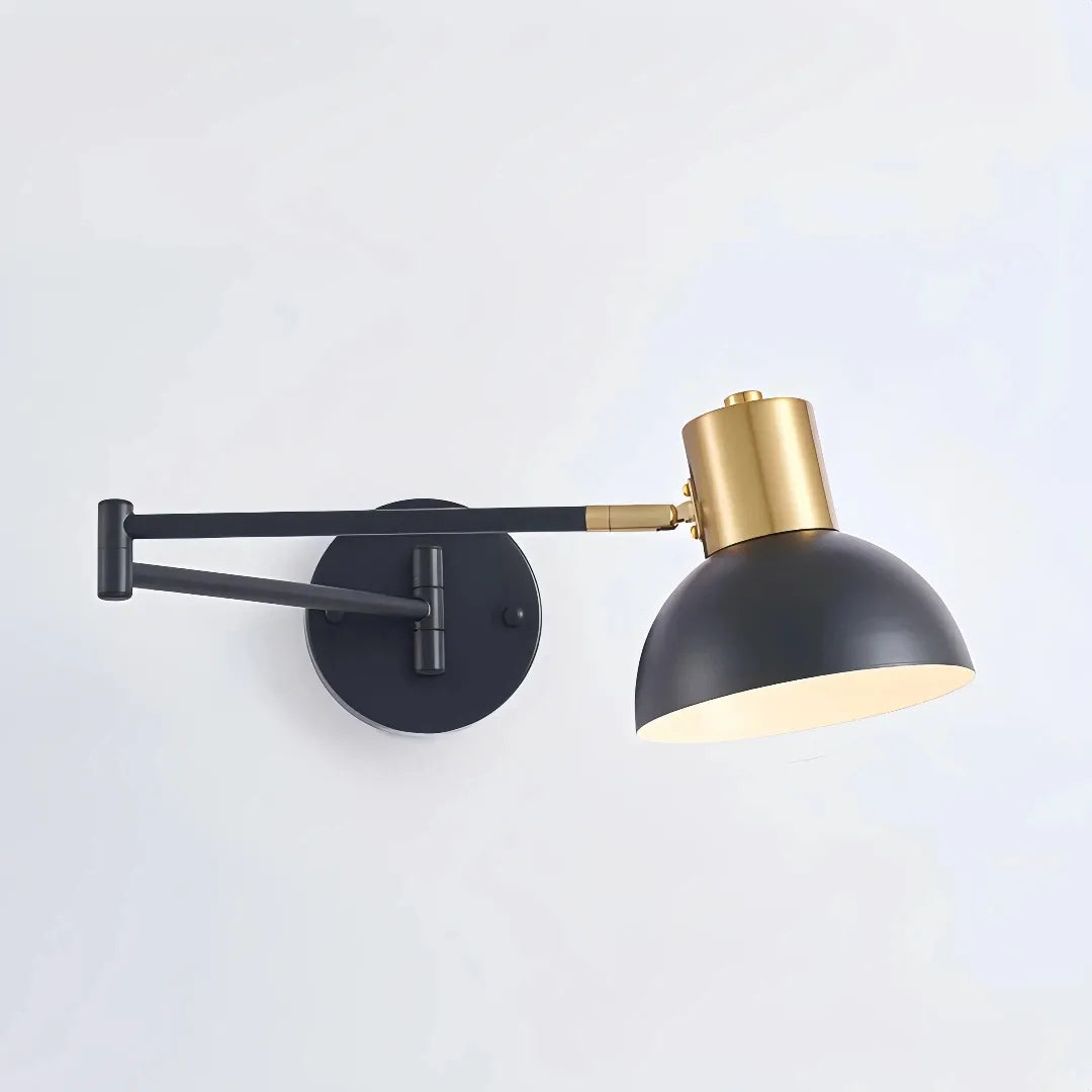 Lampada da lettura comodino a parete contemporanea con braccio articolato orientabile